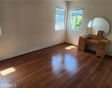 265 Chatham - Photo Thumbnail 20