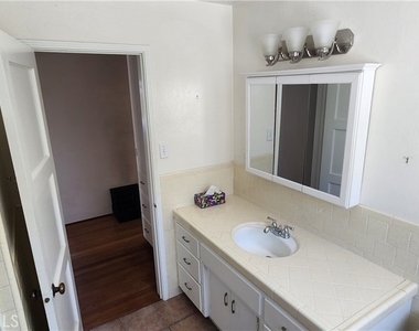 265 Chatham - Photo Thumbnail 26