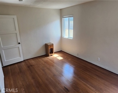 265 Chatham - Photo Thumbnail 23