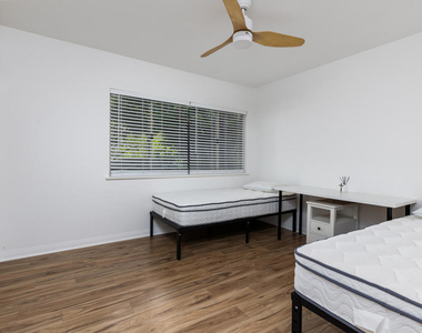 1660 S Oak Knoll Avenue - Photo Thumbnail 21