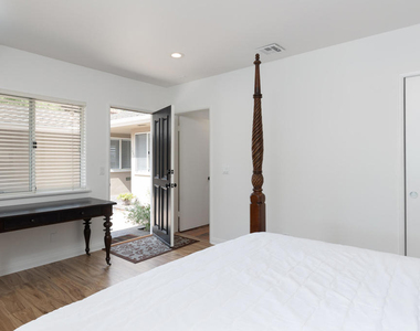 1660 S Oak Knoll Avenue - Photo Thumbnail 23