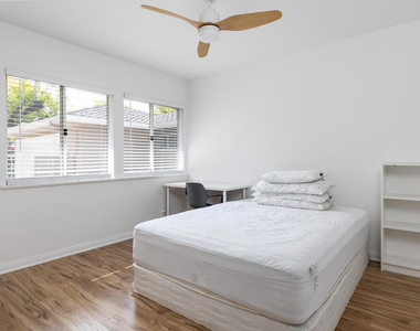 1660 S Oak Knoll Avenue - Photo Thumbnail 19