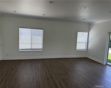 14695 Candeda Place - Photo Thumbnail 9