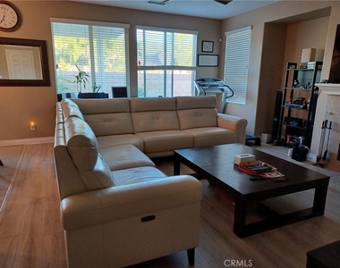 33577 Cedar Creek - Photo Thumbnail 1