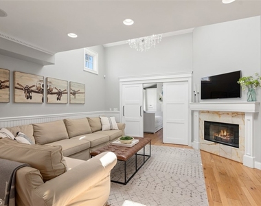 705 1/2 Goldenrod Avenue - Photo Thumbnail 4