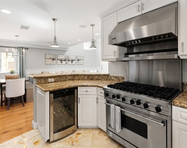 705 1/2 Goldenrod Avenue - Photo Thumbnail 12