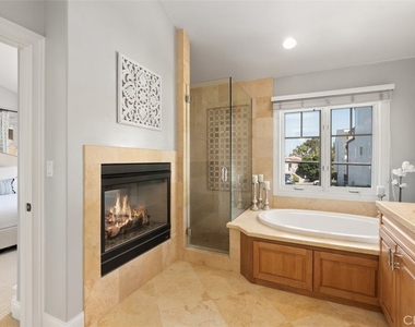 705 1/2 Goldenrod Avenue - Photo Thumbnail 18