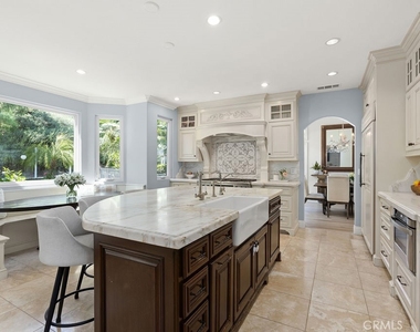 25785 Middle Ridge Ln - Photo Thumbnail 10