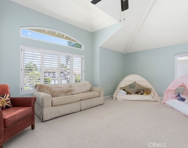 25785 Middle Ridge Ln - Photo Thumbnail 24