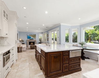 25785 Middle Ridge Ln - Photo Thumbnail 9
