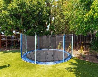 1668 Crest Drive - Photo Thumbnail 62