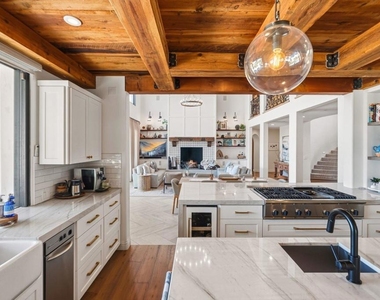 1668 Crest Drive - Photo Thumbnail 16