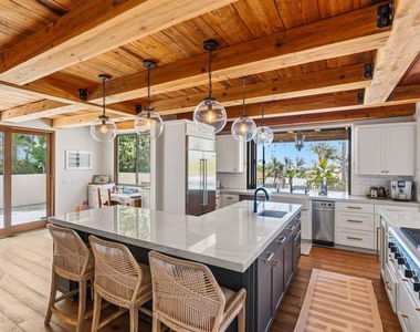 1668 Crest Drive - Photo Thumbnail 15