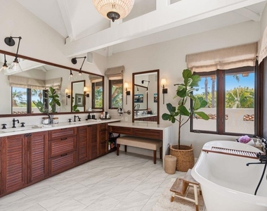 1668 Crest Drive - Photo Thumbnail 26