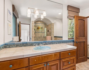 1668 Crest Drive - Photo Thumbnail 34