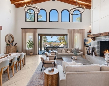 1668 Crest Drive - Photo Thumbnail 8