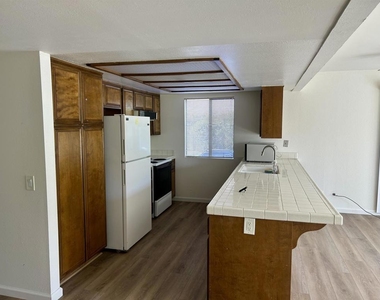 2162 Palmer Drive - Photo Thumbnail 7
