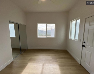 1533 Avohill Drive - Photo Thumbnail 9