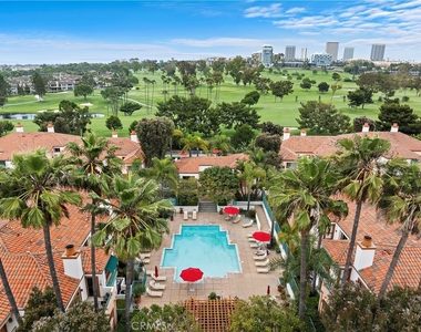 408 Villa Point - Photo Thumbnail 18