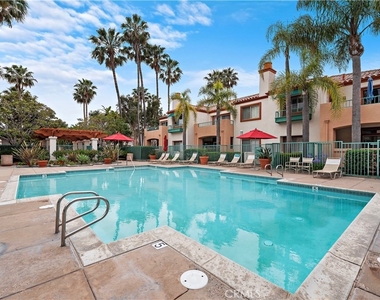 408 Villa Point - Photo Thumbnail 22