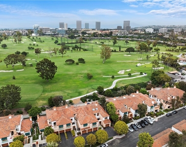408 Villa Point - Photo Thumbnail 19