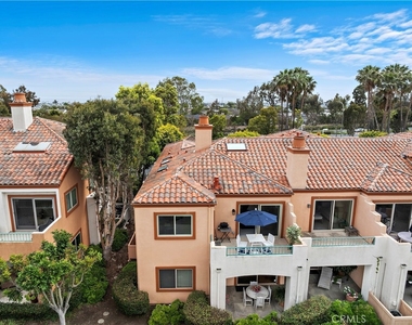 408 Villa Point - Photo Thumbnail 25