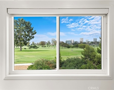 408 Villa Point - Photo Thumbnail 11