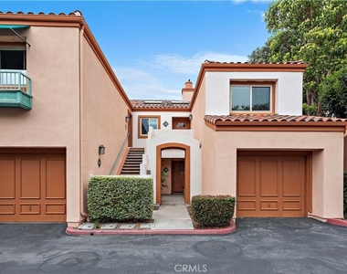 408 Villa Point - Photo Thumbnail 23