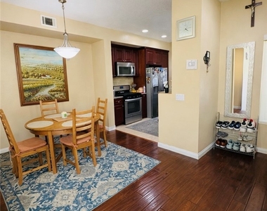8215 E White Oak - Photo Thumbnail 19