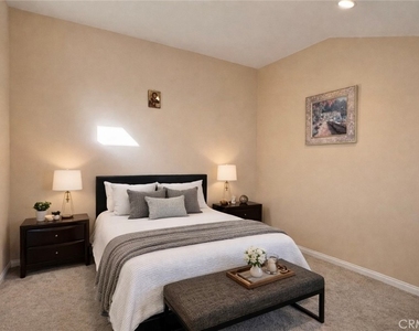 8215 E White Oak - Photo Thumbnail 10