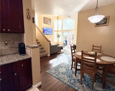 8215 E White Oak - Photo Thumbnail 26