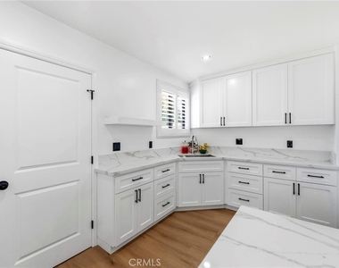 13339 Crocker - Photo Thumbnail 28