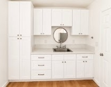 1640 Lakewood - Photo Thumbnail 1