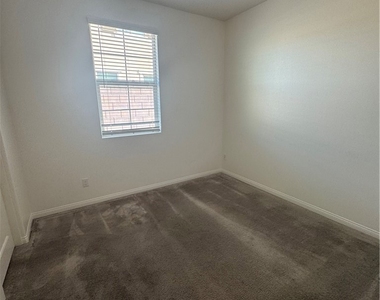 16508 Monteviejo Street - Photo Thumbnail 6