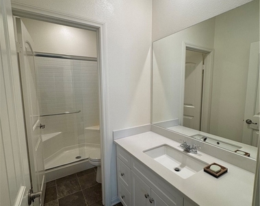 16508 Monteviejo Street - Photo Thumbnail 5