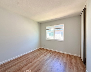 309 California - Photo Thumbnail 24