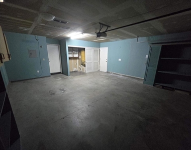 5128 Hereford Ct - Photo Thumbnail 14