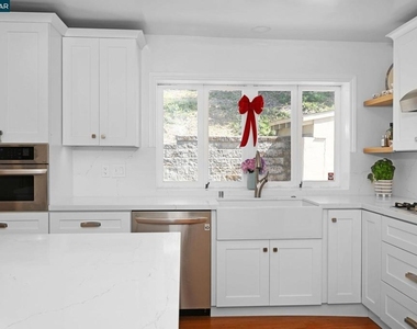 3560 Old Mountain View Dr. - Photo Thumbnail 2