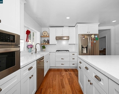 3560 Old Mountain View Dr. - Photo Thumbnail 1