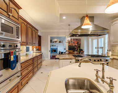 3819 Vista Linda Drive - Photo Thumbnail 9