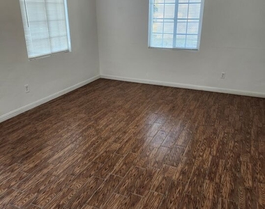 25795 Walker Street - Photo Thumbnail 9