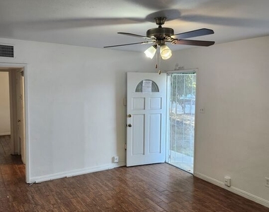 25795 Walker Street - Photo Thumbnail 6