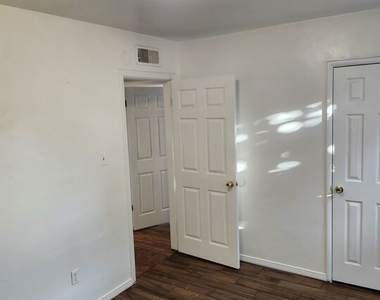 25795 Walker Street - Photo Thumbnail 3