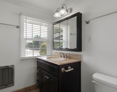 2884 Dunleer Place - Photo Thumbnail 15