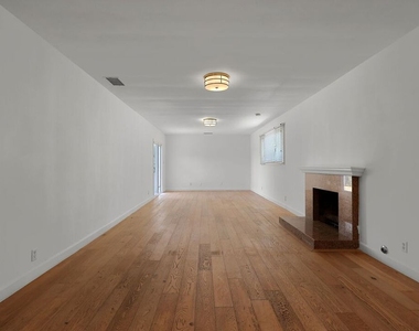 2884 Dunleer Place - Photo Thumbnail 1