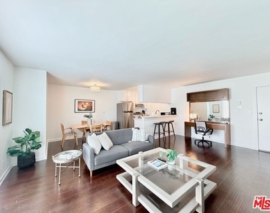 5805 W 8th Street - Photo Thumbnail 5