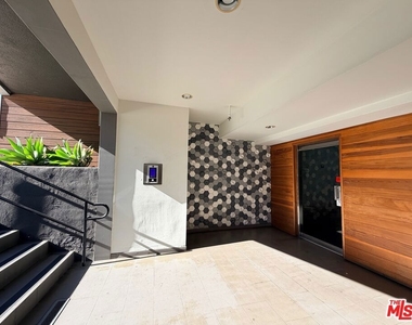 5805 W 8th Street - Photo Thumbnail 10
