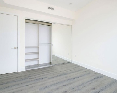 1237 S Holt Avenue - Photo Thumbnail 38
