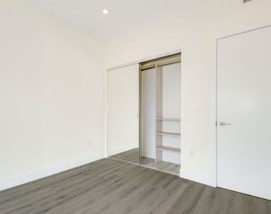 1237 S Holt Avenue - Photo Thumbnail 34