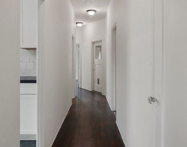 409 N Curson Avenue - Photo Thumbnail 6
